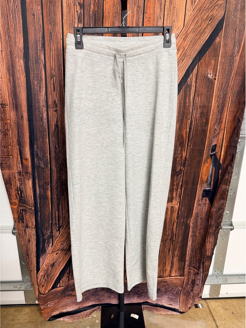 TNA Aritzia Light Gray wide leg pants Size Small